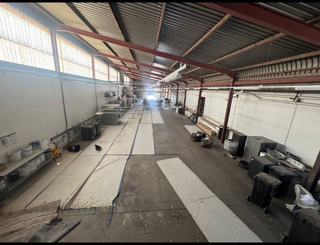 715M² WAREHOUSE TO LET IN WYNBERG